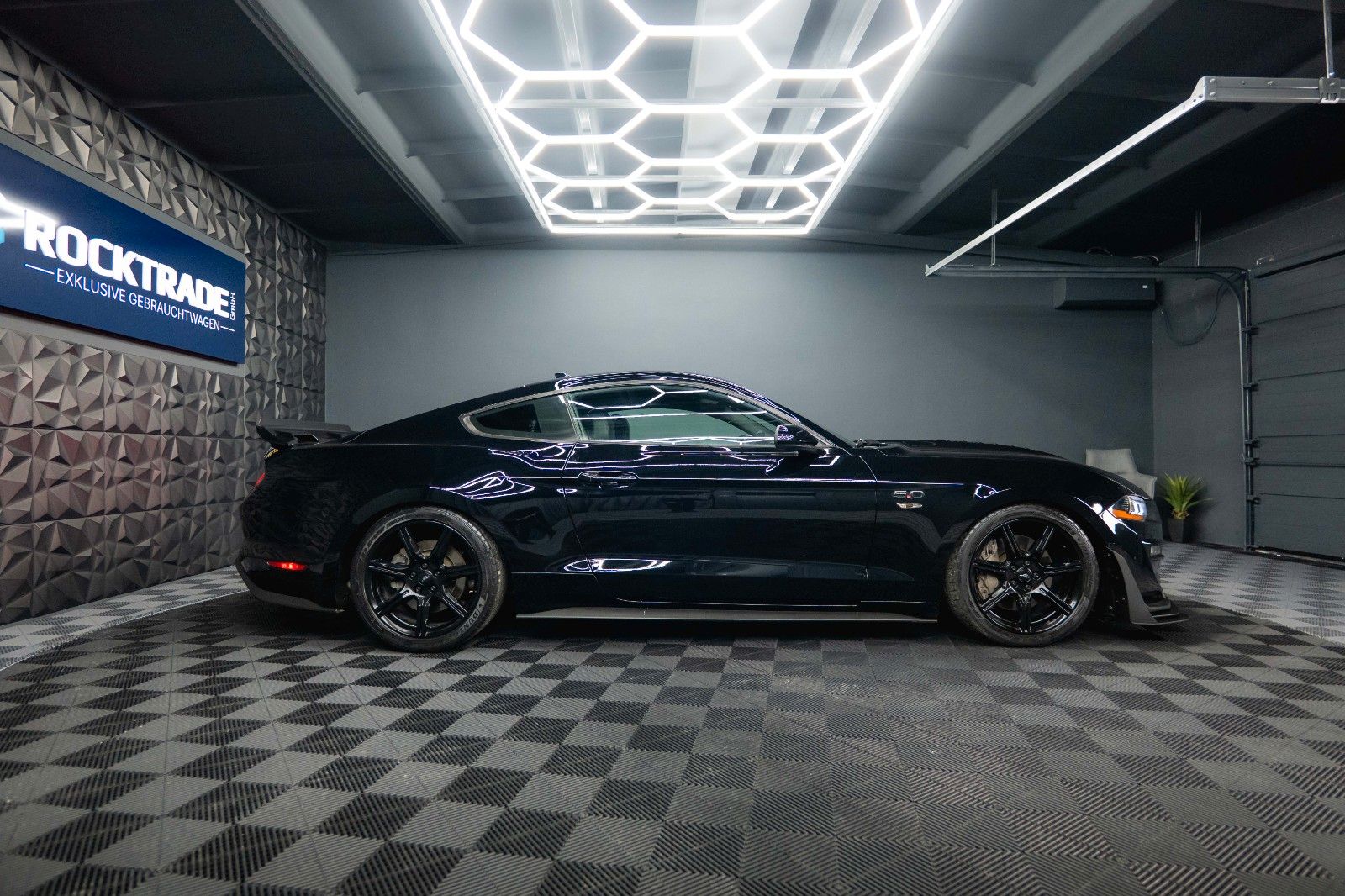 Fahrzeugabbildung Ford Mustang Shelby GT 500 5.0 V8 Performance PREMIUM