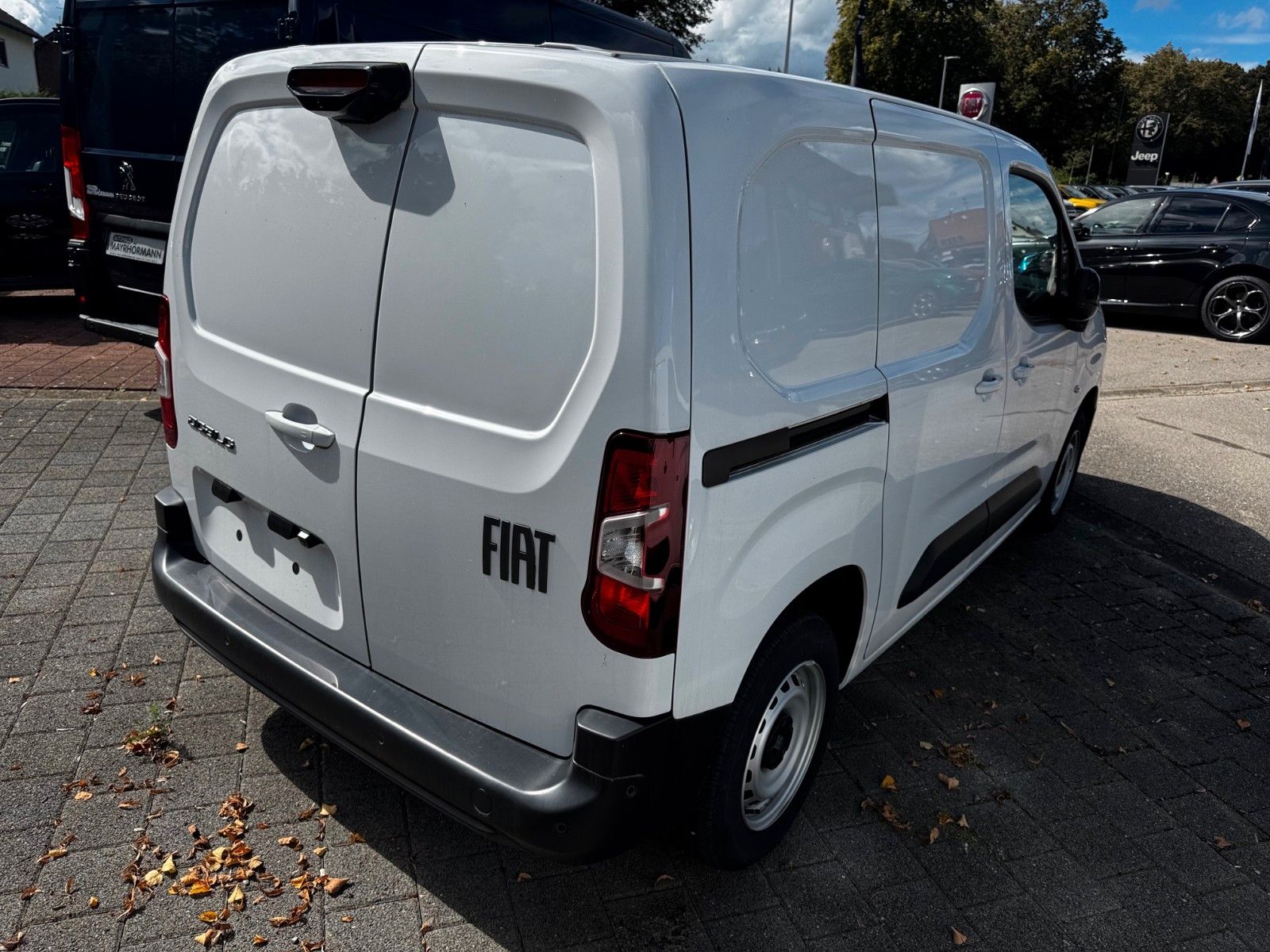 Fahrzeugabbildung Fiat Doblò Kastenwagen L1 1.5 BlueHDi 75 kW