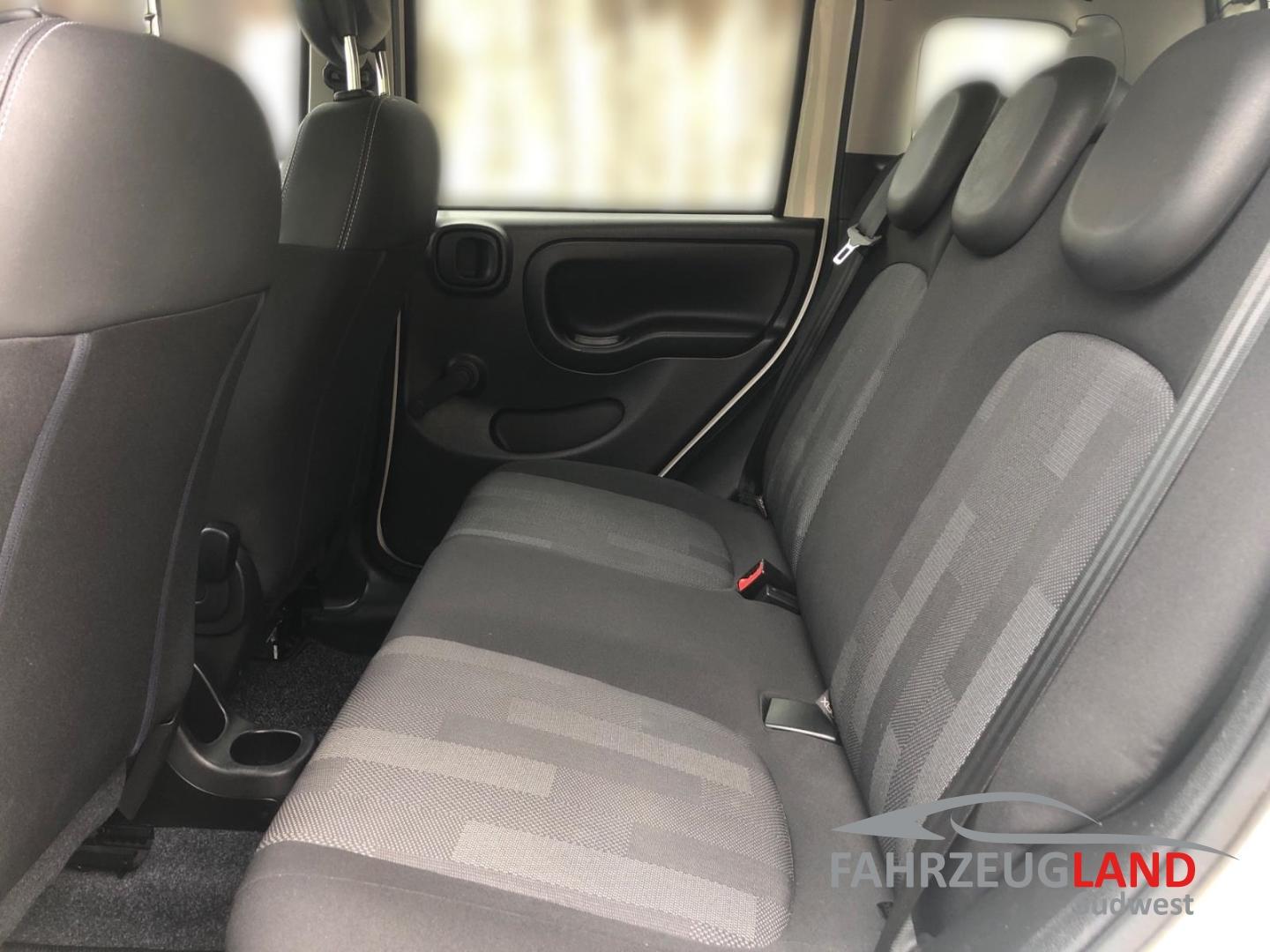 Fiat Panda City Cross Klimaautomatik Einparkhilfe hin