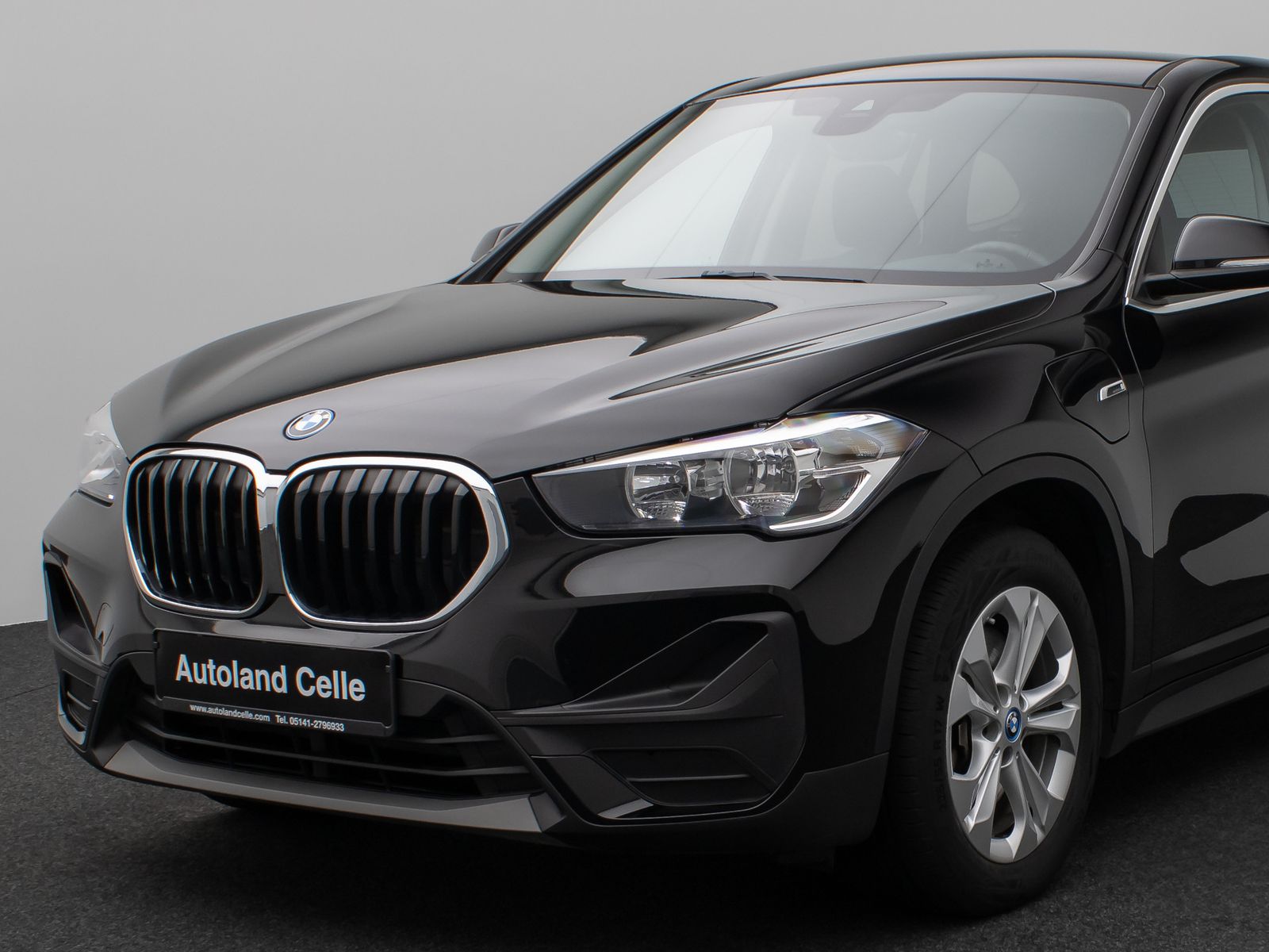 Fahrzeugabbildung BMW X1 xD25e DAB PDC LED Sithzg Geschwindigkeitsreg