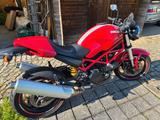 Ducati Monster 695 - DUCATI MONSTER 695