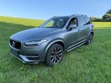 Volvo XC90 T6 AWD Geartronic Momentum Momentum - silberne Volvo XC90