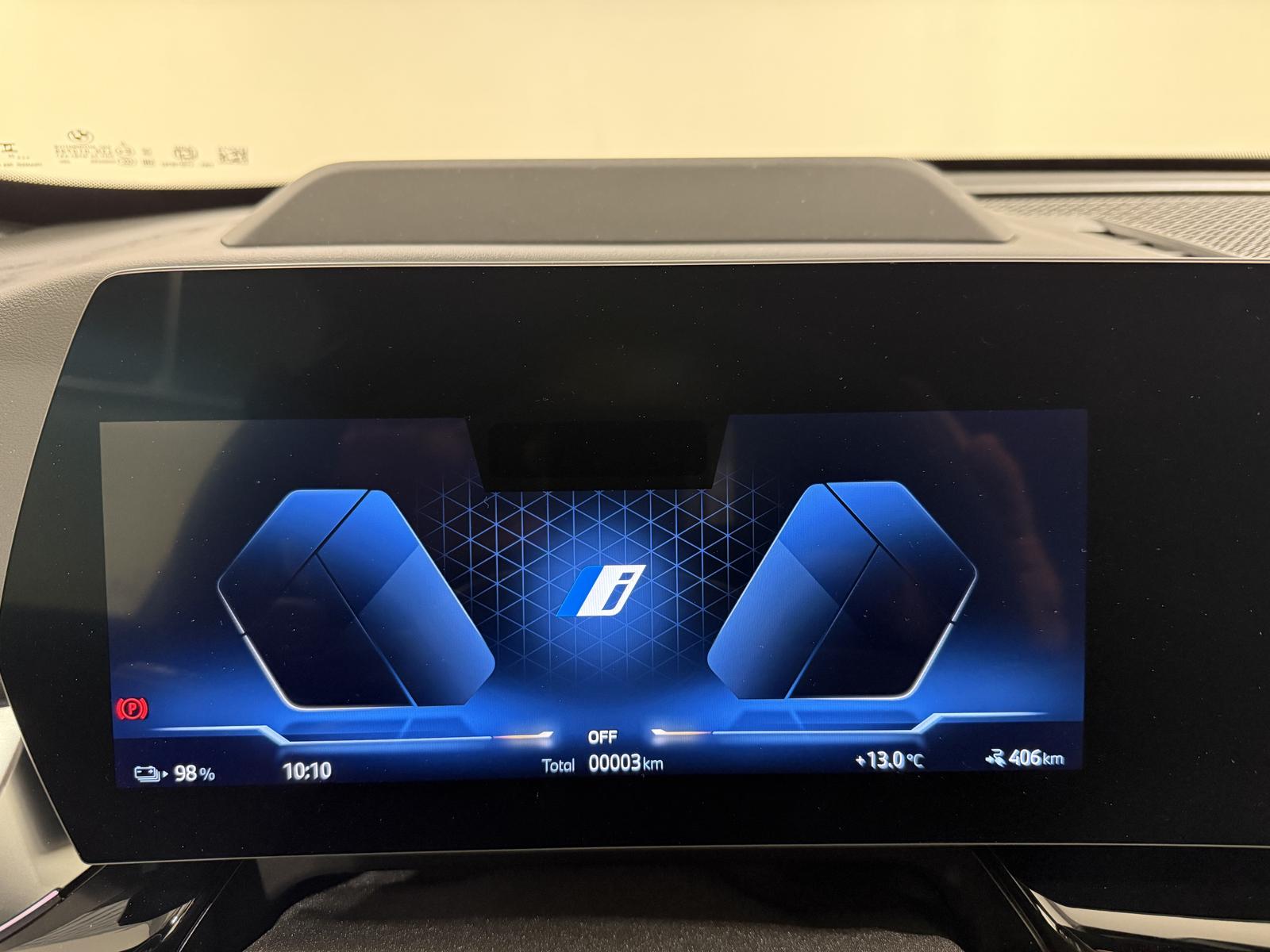 BMW iX1 xDrive30 M Sport Pro ACC 360 AHK HUD