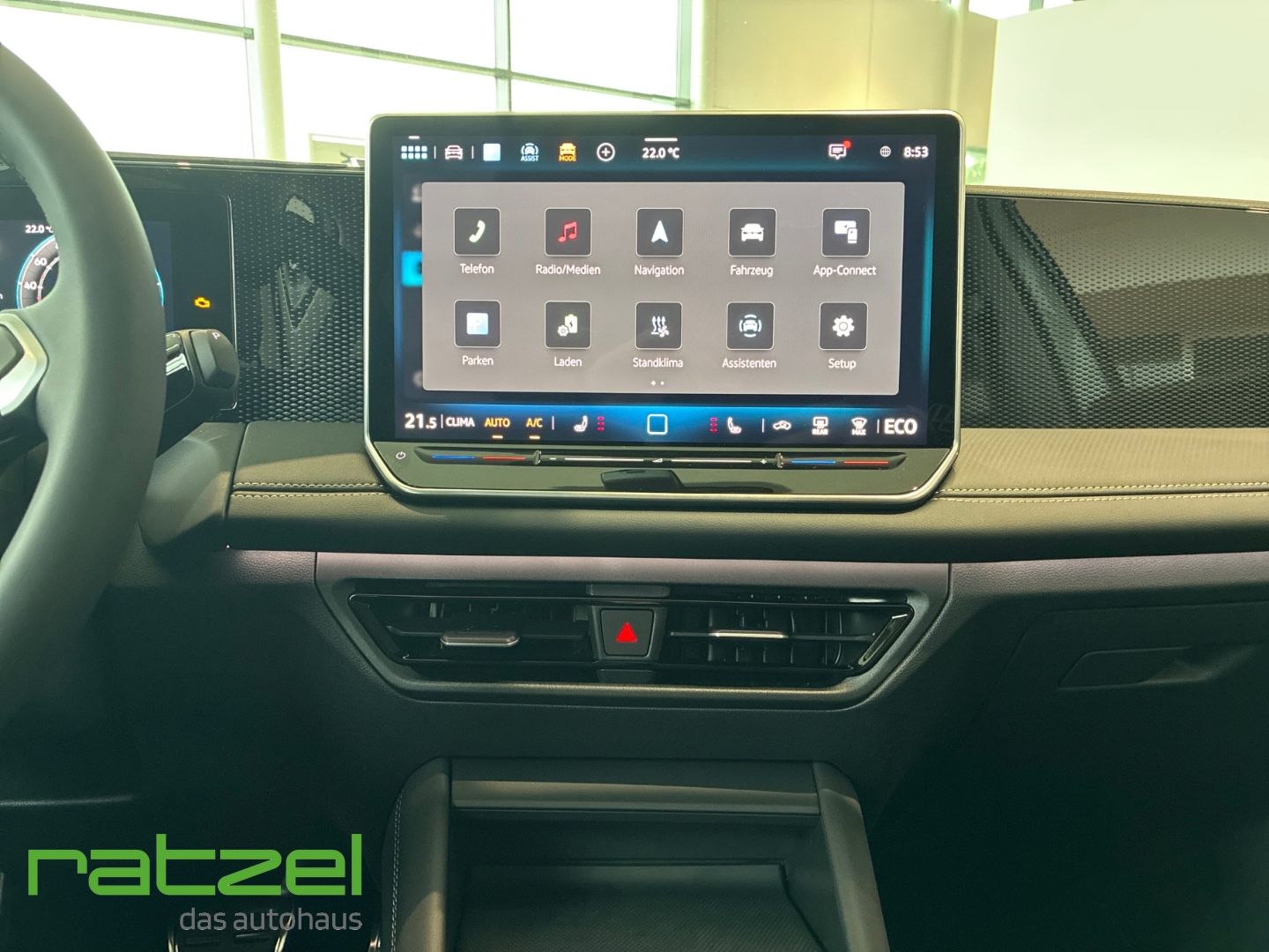 Fahrzeugabbildung Volkswagen Tiguan ENERGY 1.5 eHybrid IQ.Light+NAVI+AHK+SHZ