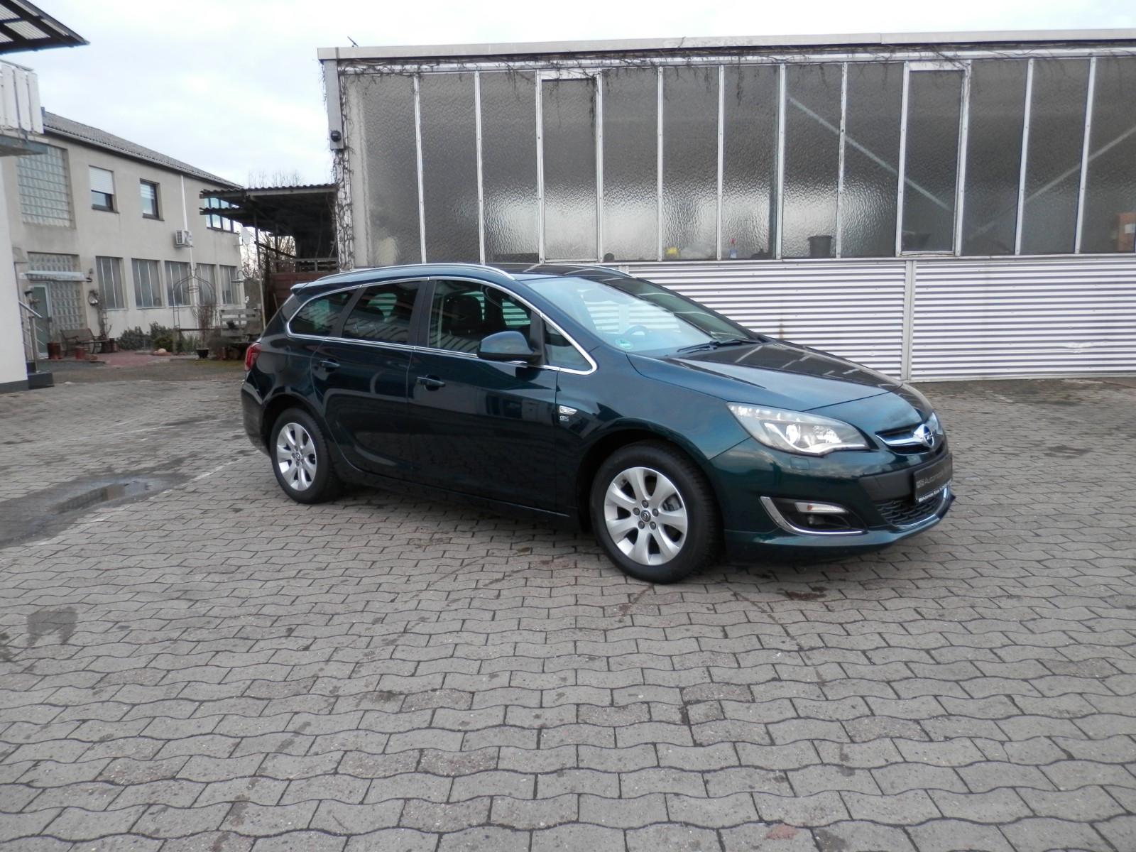 Opel Astra J Sports Tourer Exklusiv