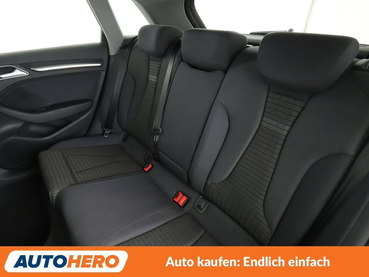 Audi A3 Sportback 1.5 TFSI ACT sport*PDC*