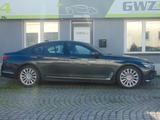 BMW 740 i Lim. Aut.*LASER*HEAD-UP*CAM*NAVI*LEDER*SHZ - BMW 740: Limousine, 740i