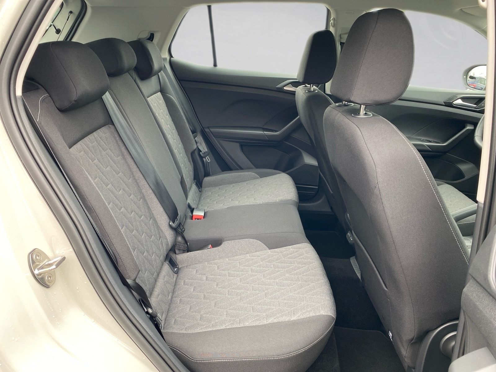Volkswagen T-Cross - Bild 11