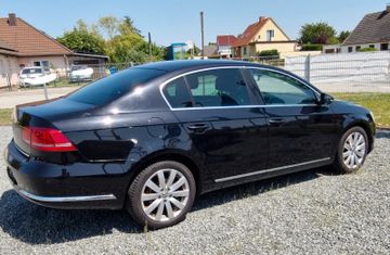 Volkswagen Passat - 4