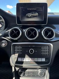 Mercedes CLA 200 Shooting Brake - 9