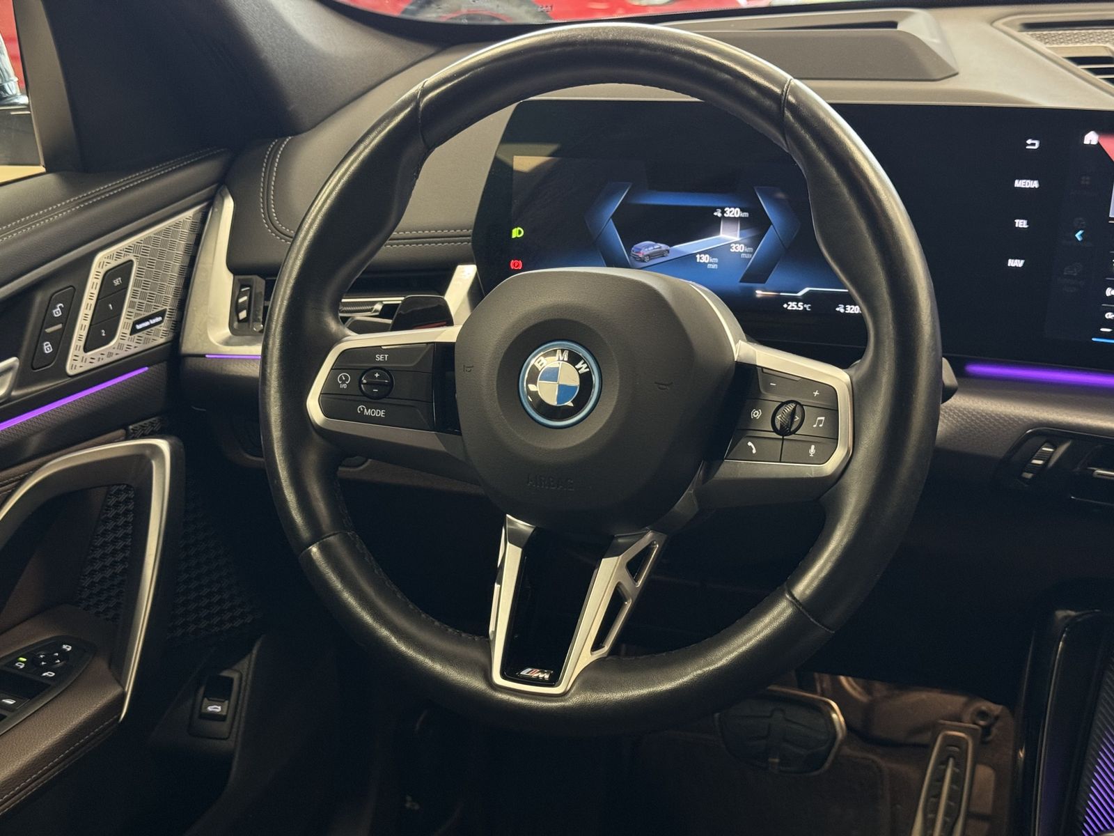BMW iX1 30 xDrive M-Paket HUD Leder LED ACC Memory foto 25