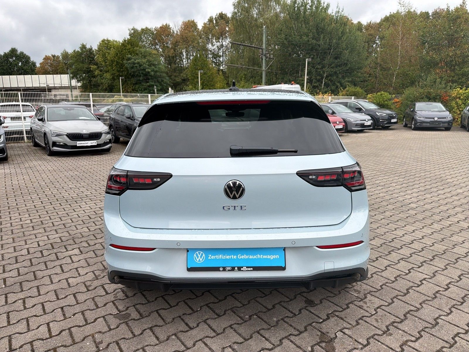 Volkswagen Golf VIII 1.5 TSI GTE Matrix Leder Pano 360° AHK foto 5