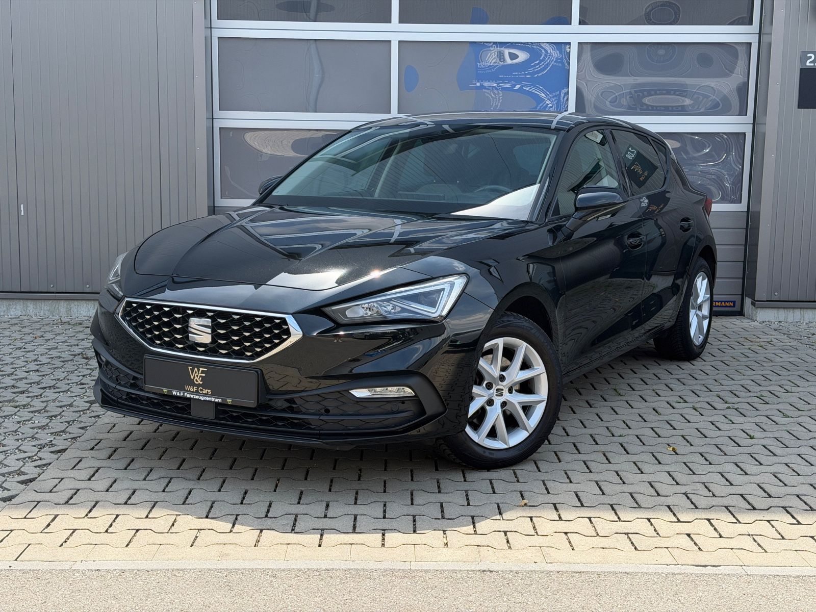 SEAT Leon Style|LED|ACC|8Fach|Keyless|APP|Virtual|