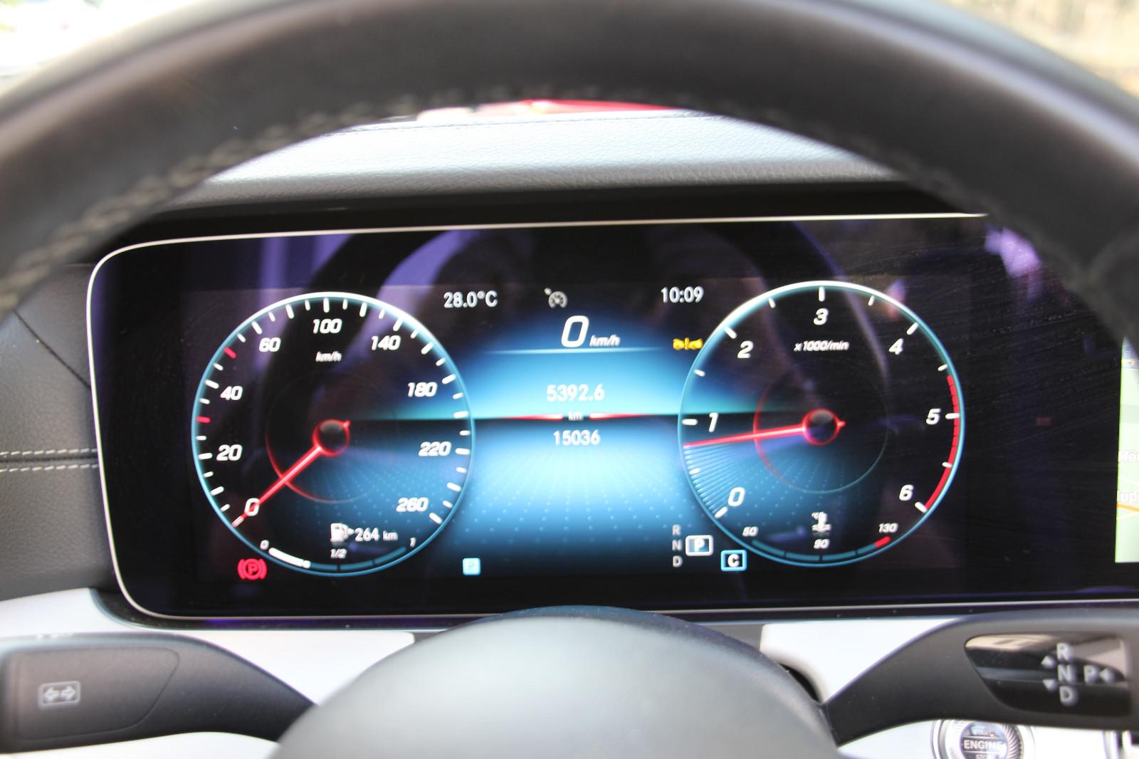 Mercedes-Benz E 220 E -Klasse Cabrio AMG Line