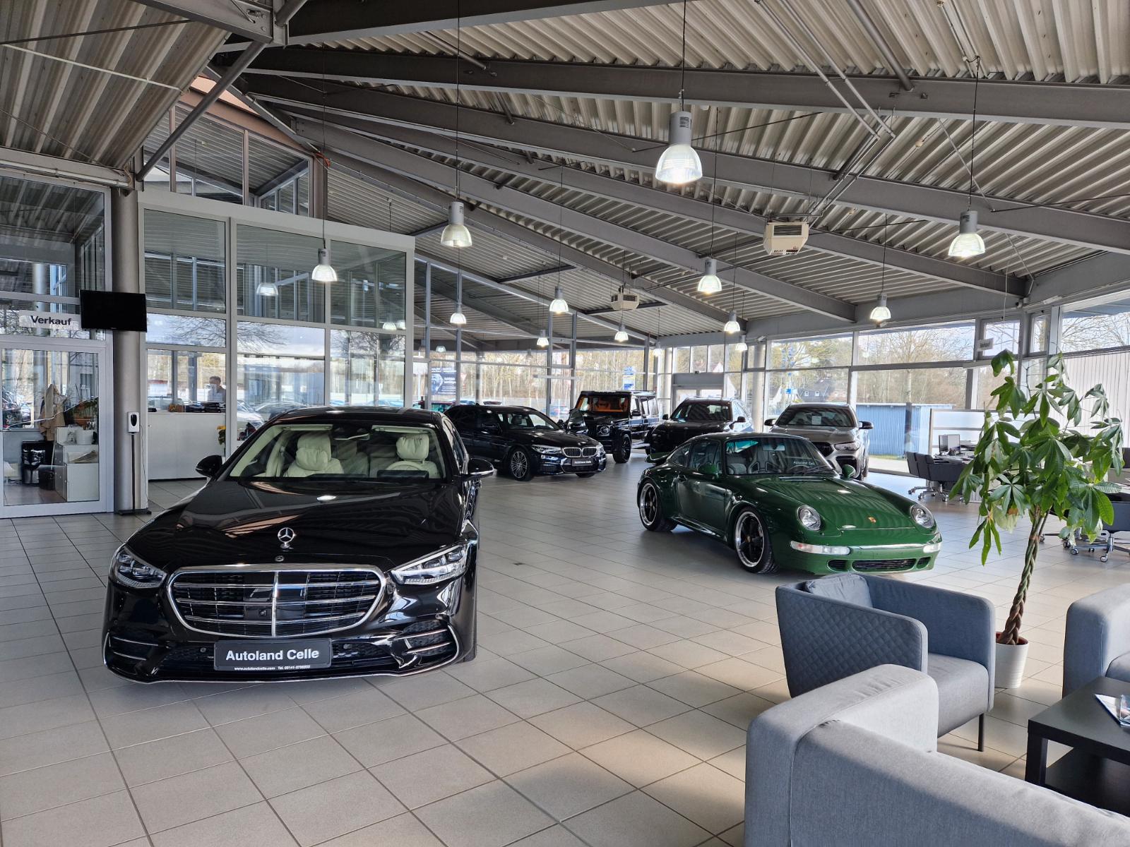 showroom-image-top