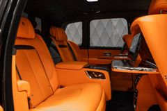 Cullinan BLACKBADGE 2025 BLACK/ORANGE 4SEAT