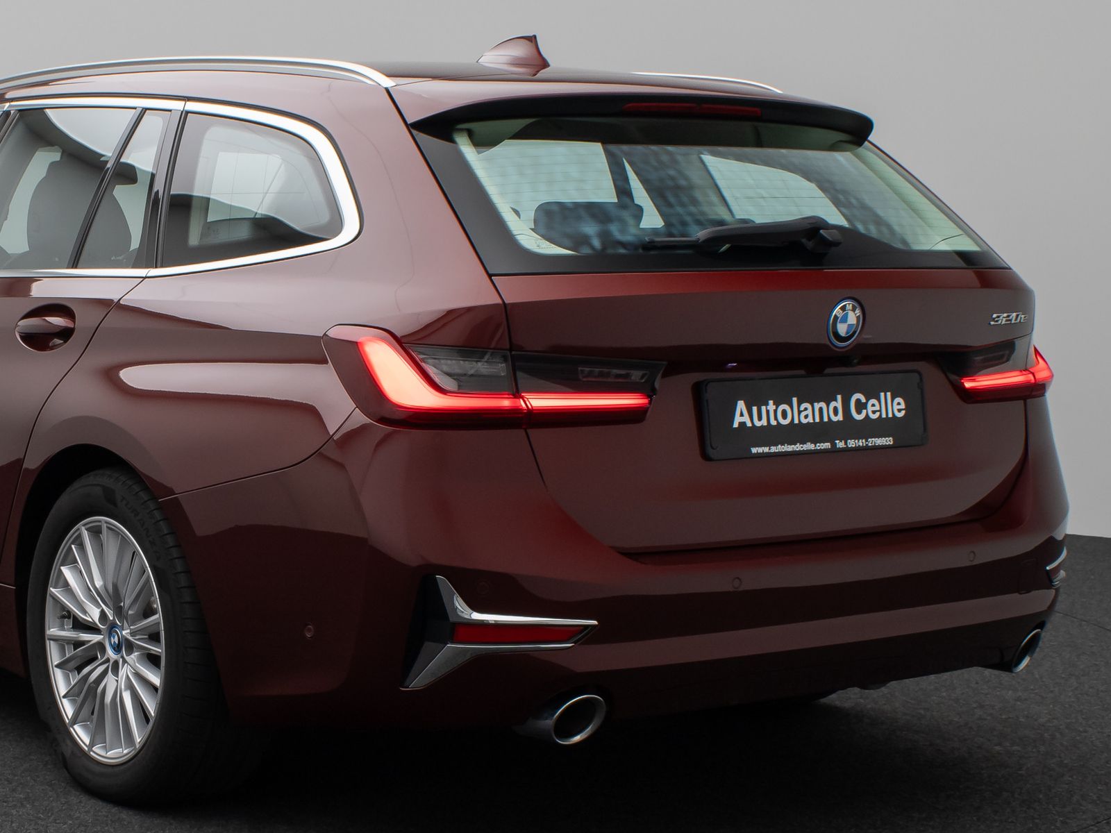 Fahrzeugabbildung BMW 320e Luxury Line Panorama Kamera DAB AHK Alarm