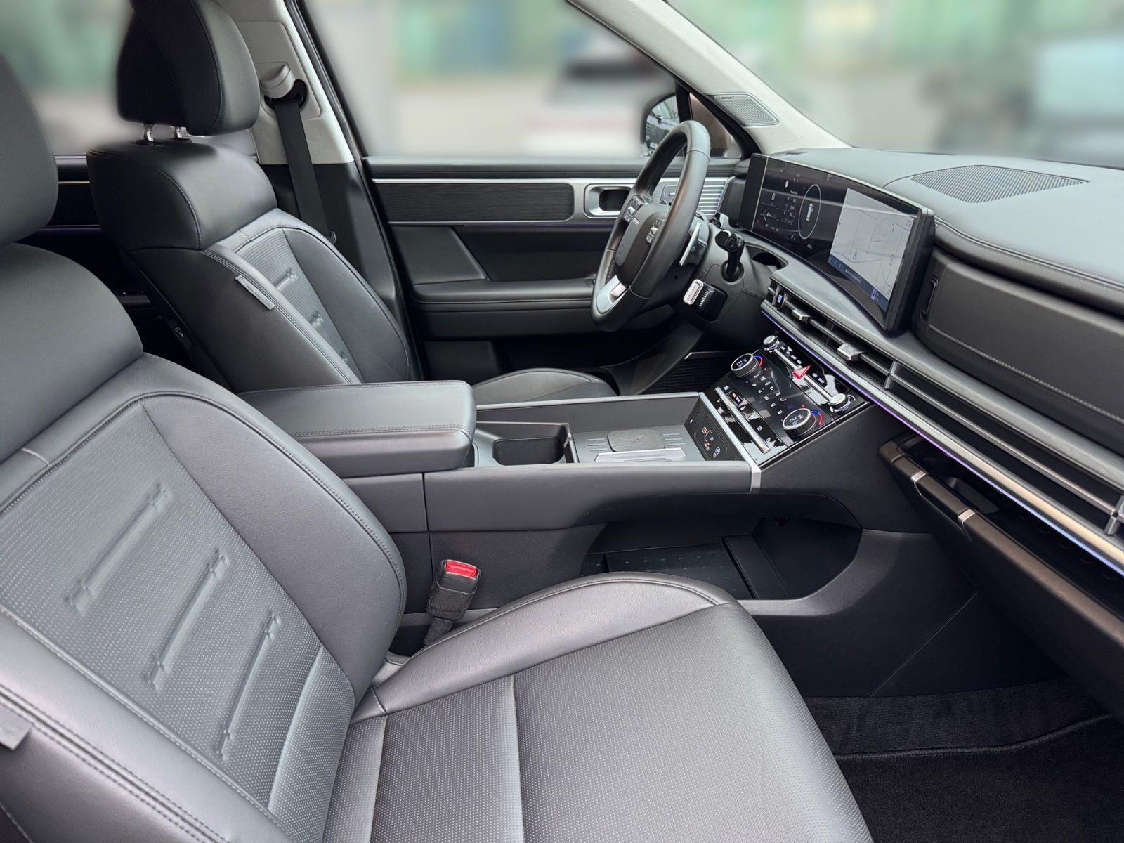 Fahrzeugabbildung Hyundai SANTA FE 1.6T-GDI Signature Plug-In H. 4WD