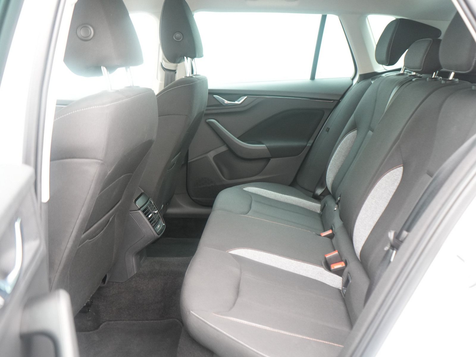 Skoda Kamiq - Bild 13