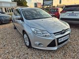 Ford Focus Turnier Titanium AHK - Ford Focus aus 2011: Titanium