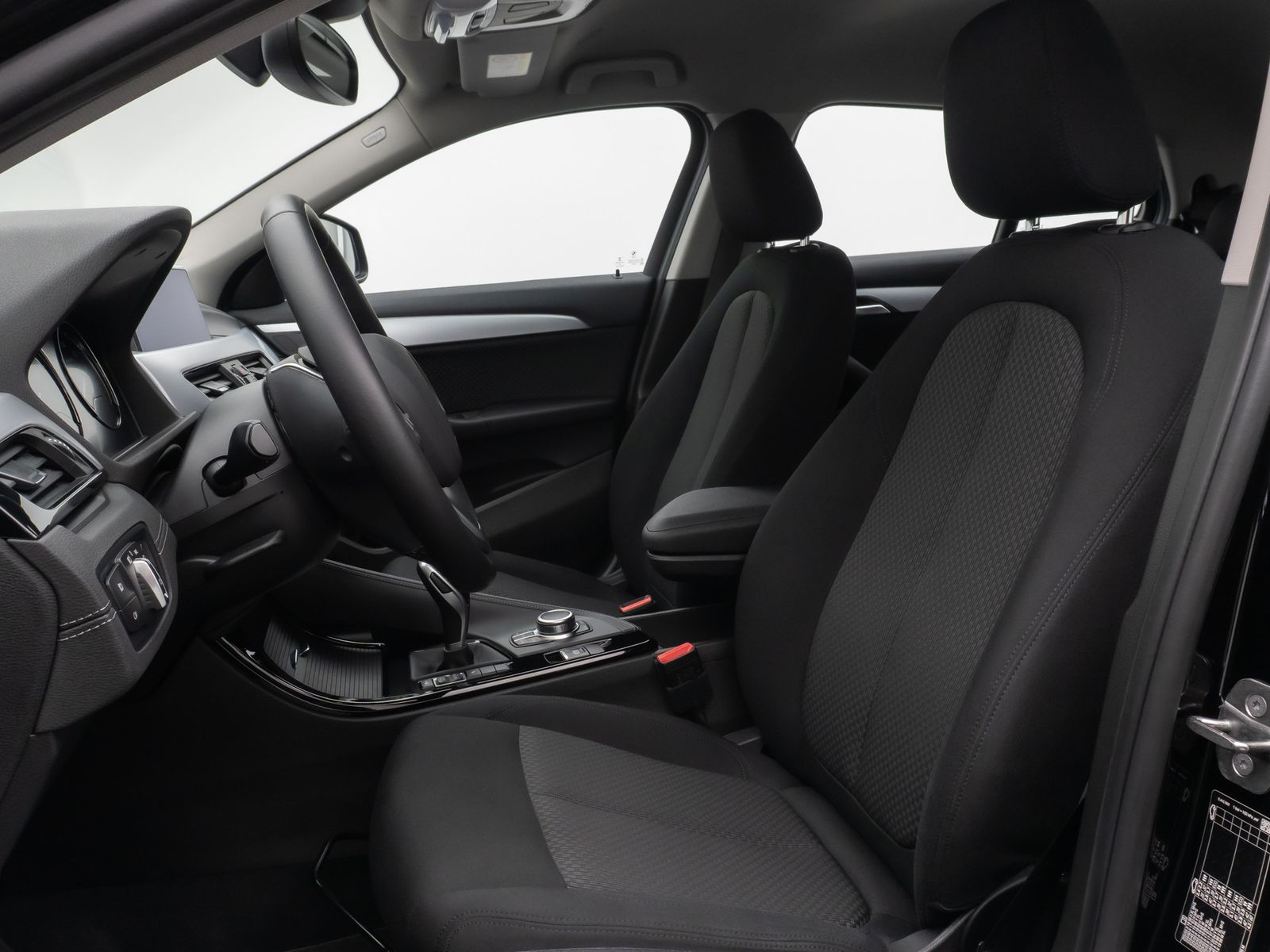 Fahrzeugabbildung BMW X2 sD18i Parkassistent DAB Navigation Lordos LED
