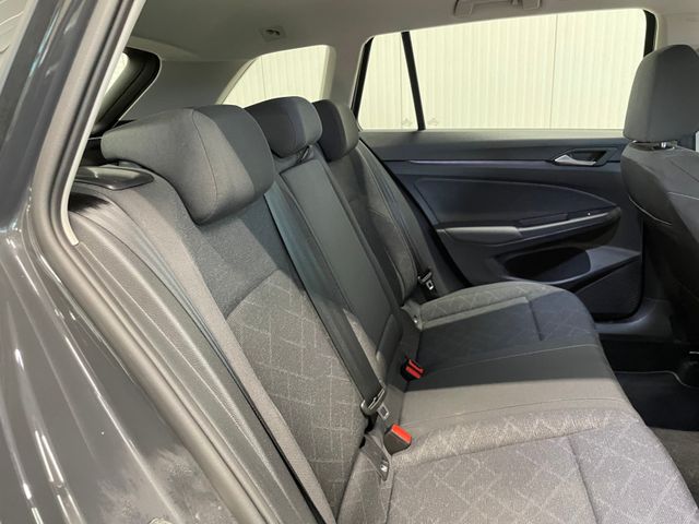 Golf VIII Variant Life 2.0 TDI DSG LED SHZ