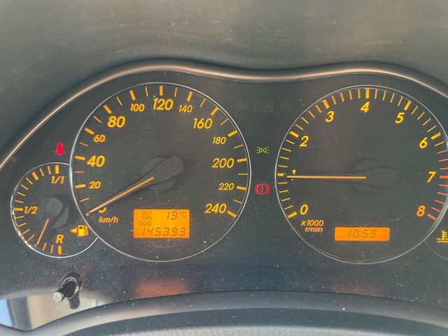 Toyota Avensis 1.8 Liftback