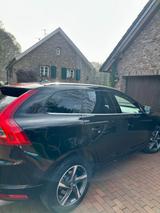 Volvo XC60 T5 AWD R- Design - Volvo XC60 in Essen