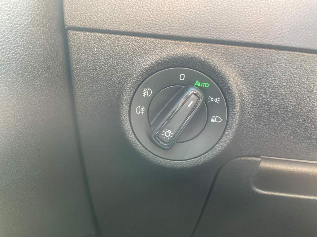 Skoda Karoq 2.0 TDI SCR 4x4 DSG Sportline, миниатюра 19