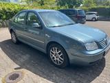 Volkswagen Bora 2.0 Special Special - Unfall - Volkswagen Bora: 2.0