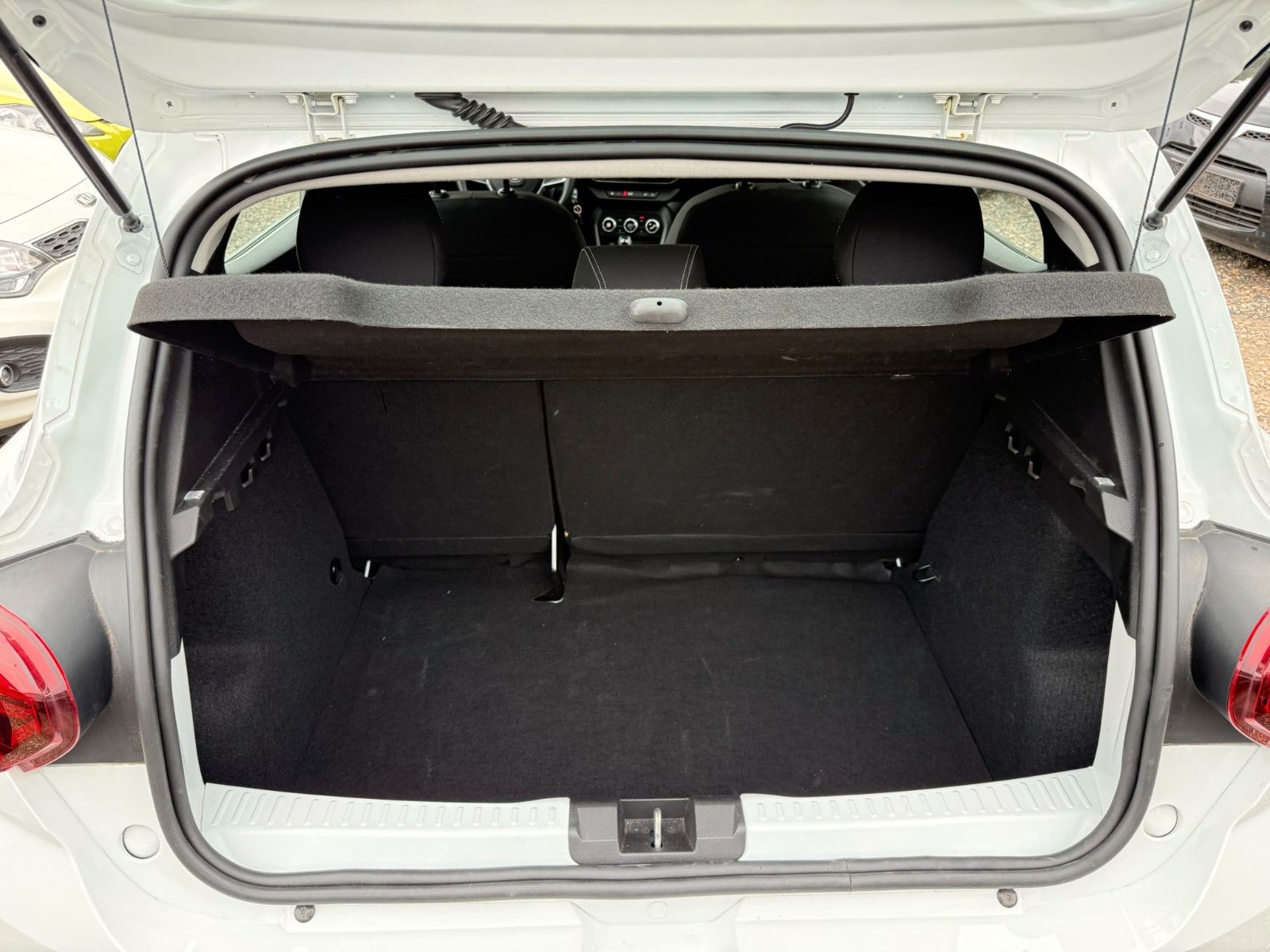 Fahrzeugabbildung Dacia Sandero III Stepway Comfort