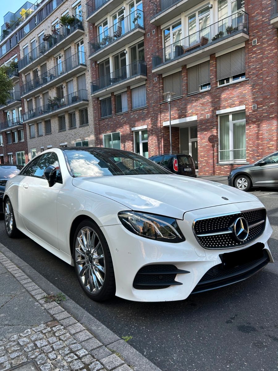 MERCEDES-BENZ E 220 d Coupe Autom. -