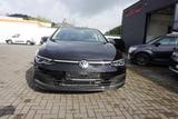Volkswagen Golf 8 Variant 1.5 eTSI DSG 150PS Panorama ACC K - Volkswagen Tageszulassungen
