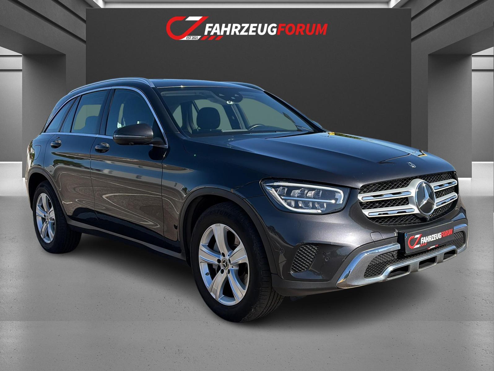 Mercedes-Benz GLC 220 d 4Matic Virtual Cockpit