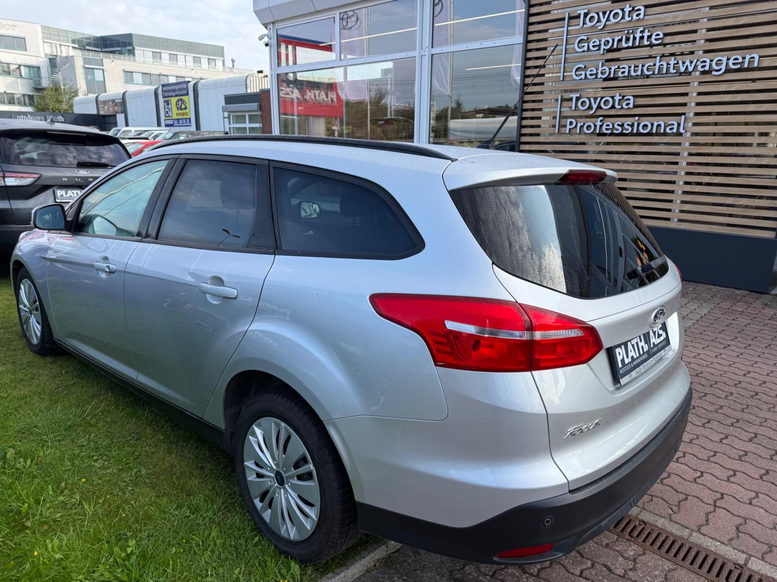 Ford Focus Turnier Business Automatik Zahnriemen neu