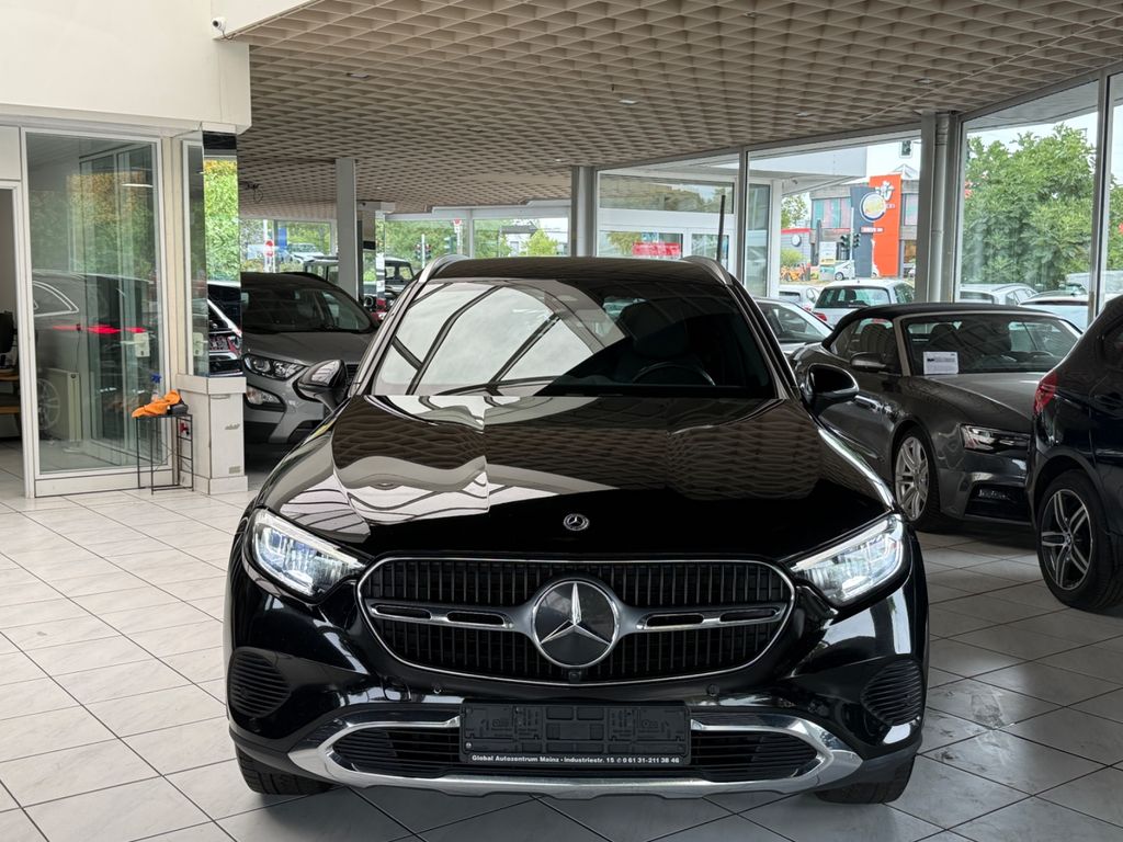 Image of Mercedes-Benz GLC 220