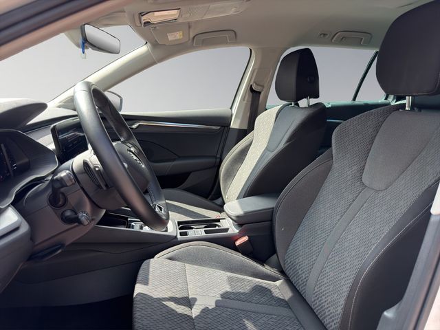 Octavia 2.0 TDI DPF Selection Plus DSG HUD LED