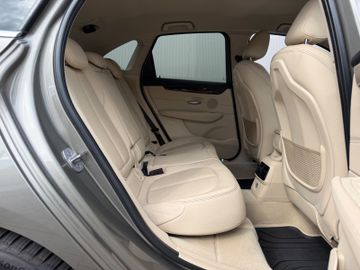 BMW 220 Active Tourer - 12