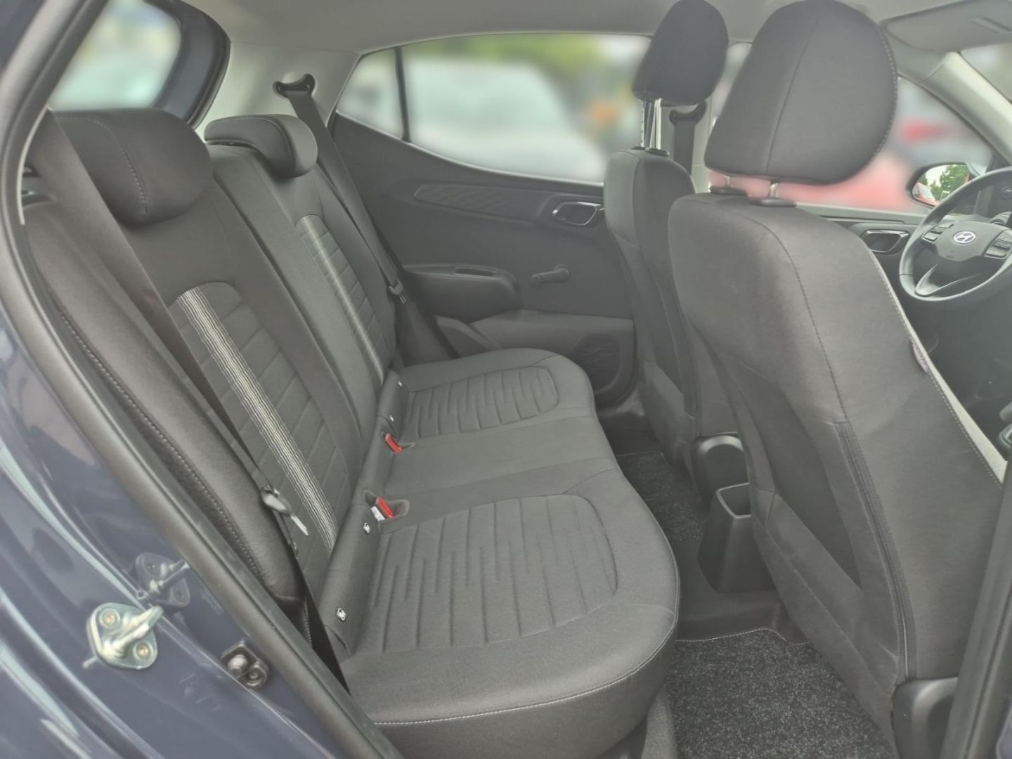 Fahrzeugabbildung Hyundai i10 Select Navi Apple CarPlay Android Auto Musik