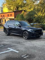 BMW X7  M50d/23 Zoll/ SKY/LASER/HUD/Night ... - BMW X7 M50 aus 2019