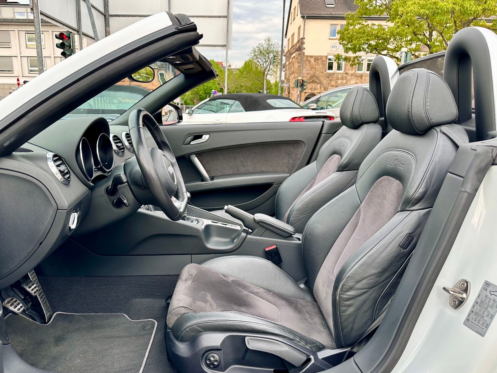 Fahrzeugabbildung Audi TT CABRIO ROADSTER*S LINE COMPETITION PAKET*