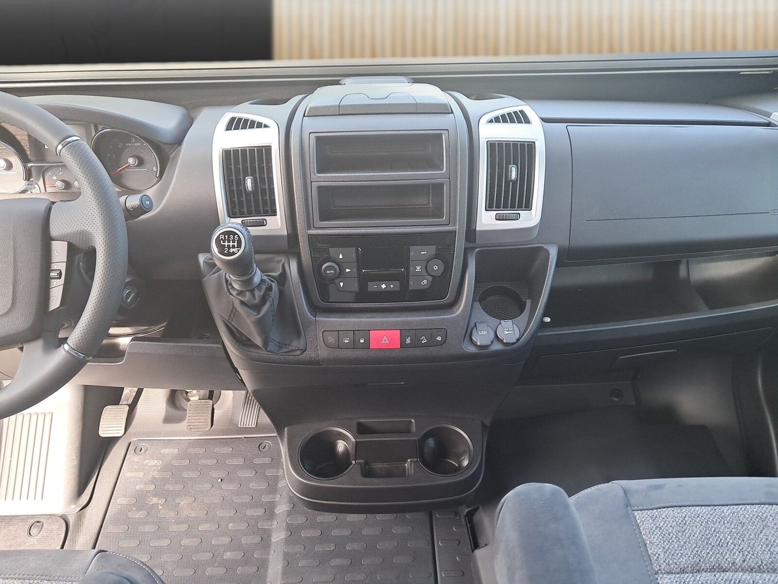 Fahrzeugabbildung Pössl Summit Prime 600 Citroen 165 PS 7000,- geschenkt