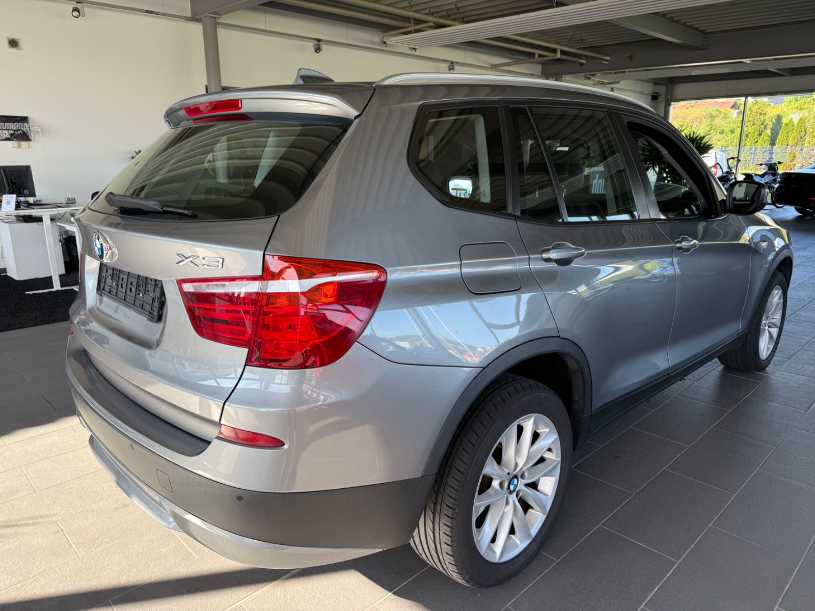 Fahrzeugabbildung BMW X3 xDrive 20d Aut. * Navi * Xenon * PDC * SHZ *