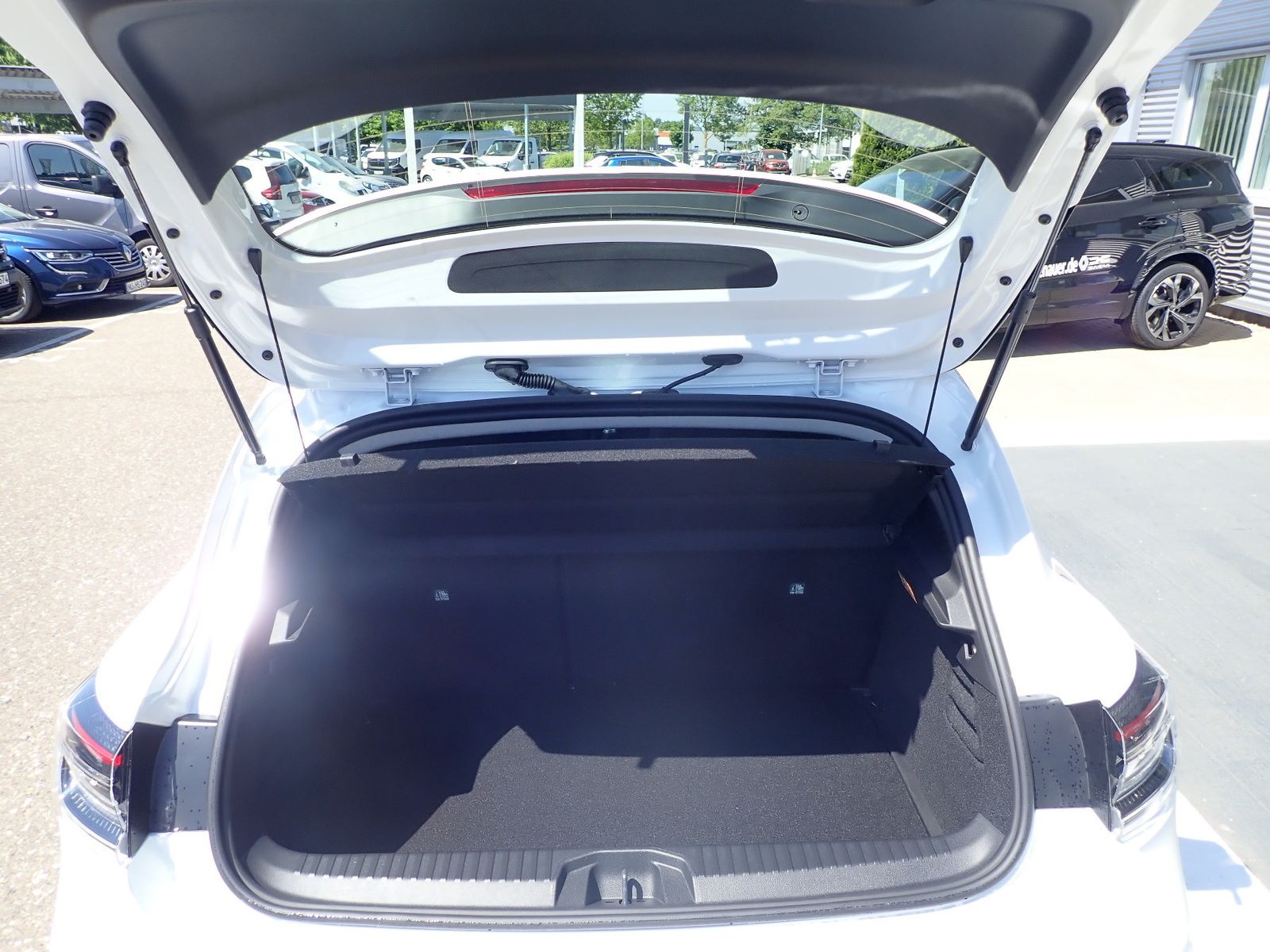 Fahrzeugabbildung Renault Clio Evolution SCe 65