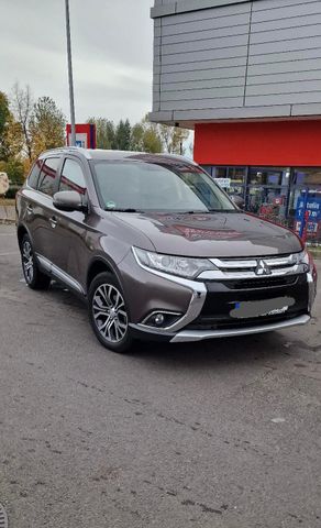 Mitsubishi Outlander 2.0 MIVEC Top ClearTec 4WD CVT Top