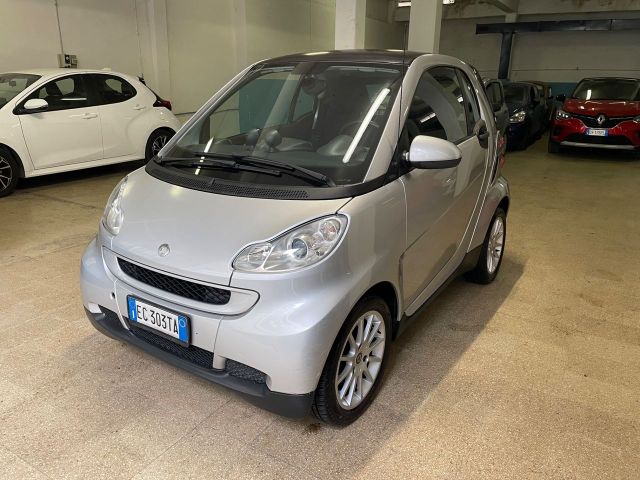 Smart ForTwo 1000 52 kW MHD coupé passion "servo