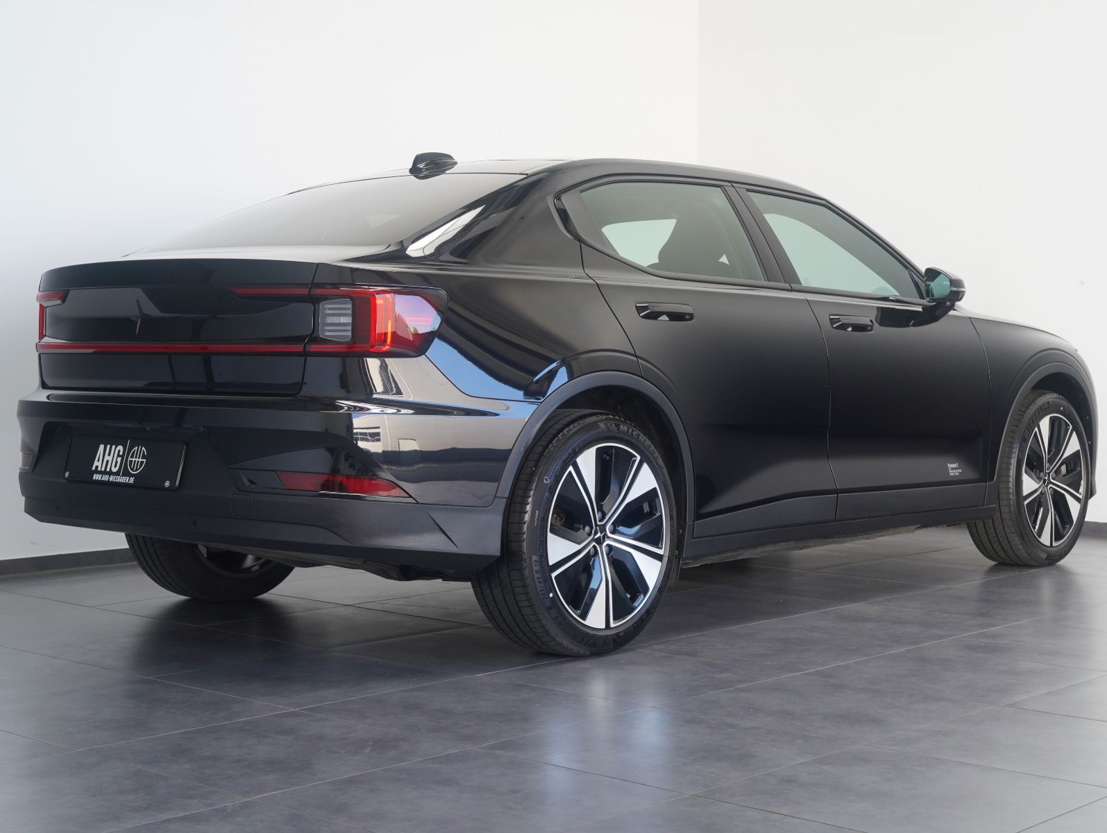 Fahrzeugabbildung Polestar 2 Standard Range Single PLUS-PAKET/PANO/AHK