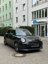 MINI Cooper C Paket L Schiebed. Leder, Head-up - MINI Cooper C aus 2024