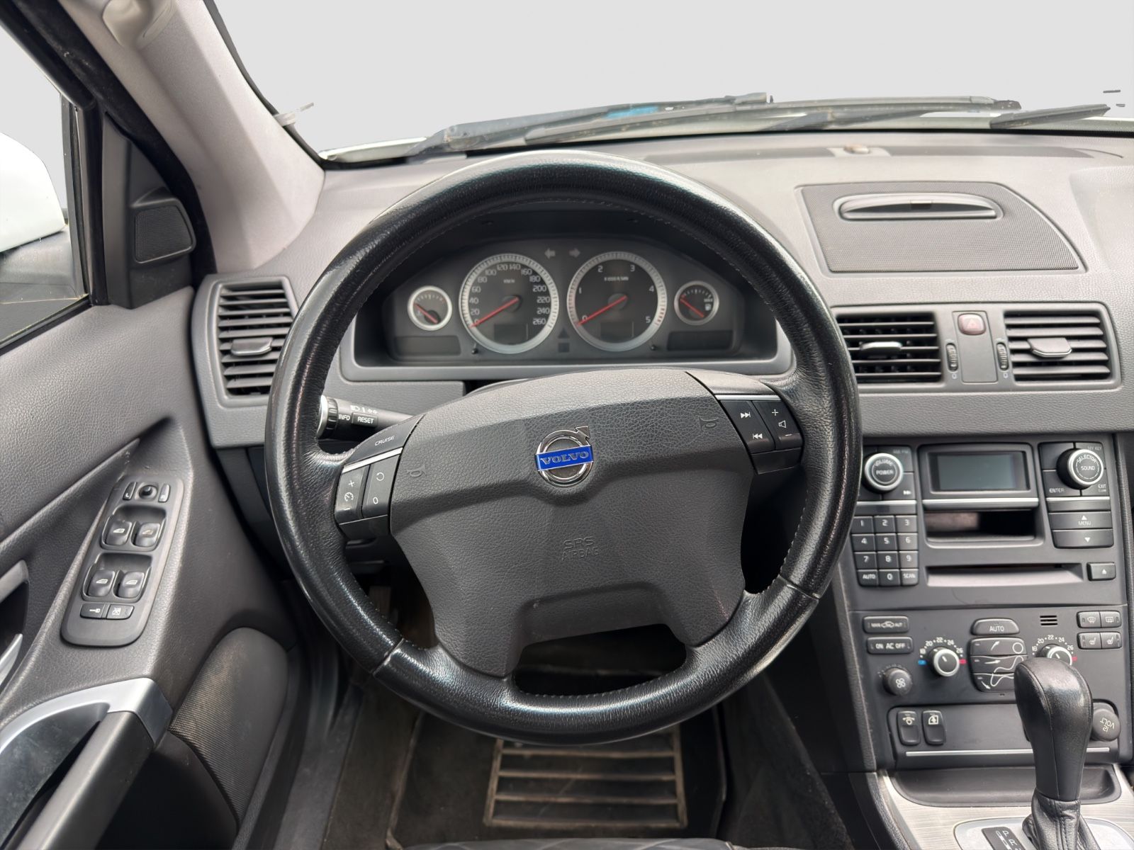 Fahrzeugabbildung Volvo XC 90 D5 Edition/7.Sitze/Leder/AHK/PDC