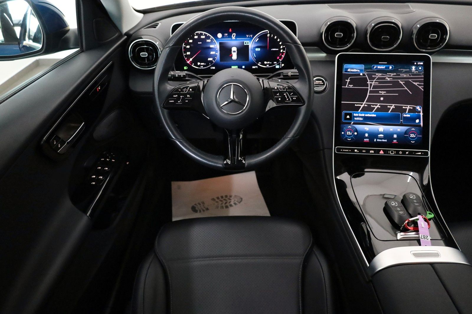 Fahrzeugabbildung Mercedes-Benz C 300e T Avantgarde T Leder,Navi,LED,SH,PDC,Park